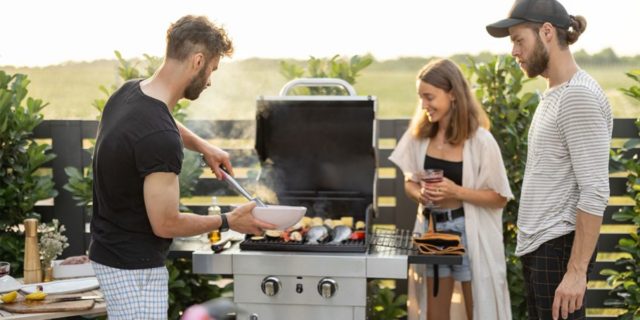 The Pros Of Freestanding Grill | Founterior