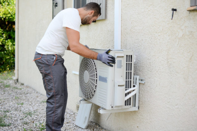 air-conditioner-installation-1024x684-1